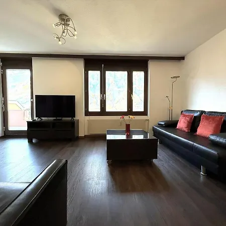 Apartment Lärchenwald 1904 - Neu Renoviert, Neben Skigebiet