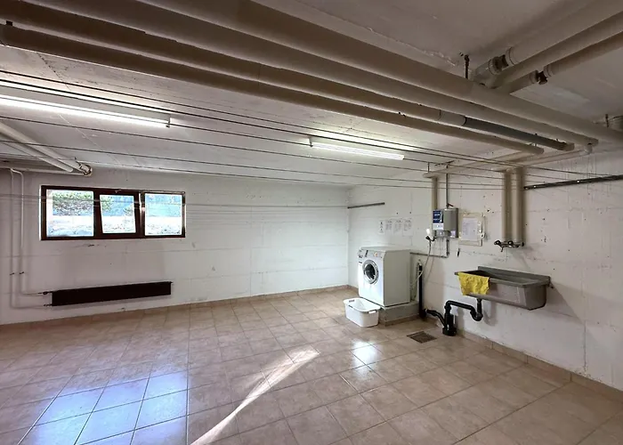 Laerchenwald 1904 - Neu Renoviert, Neben Skigebiet لوكباد